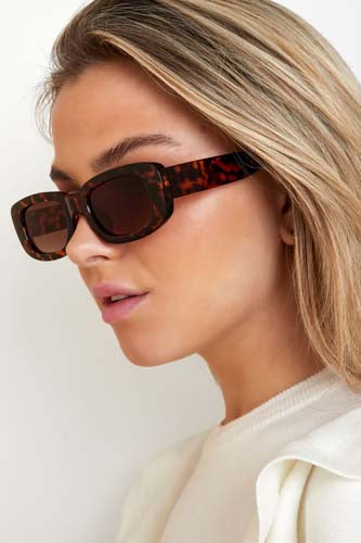 Simple retro sunglasses